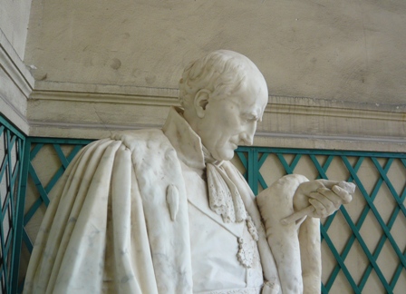 statue of Antoine-Laurent de Jussieu