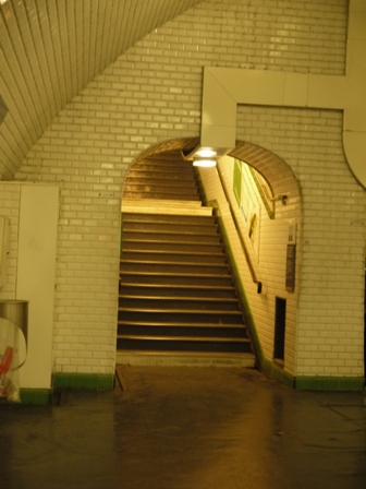 stairs to quay of line 12