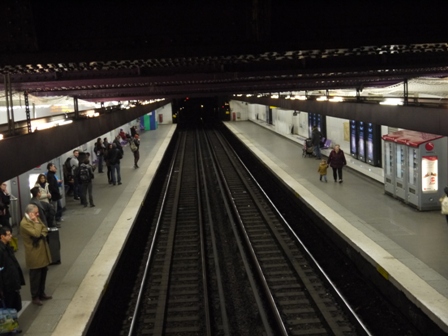 platforms and tracks of line 8 as seen from link bridge