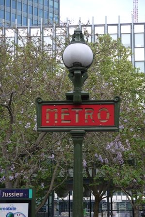 metro sign