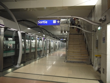 Stairs from the platform to the upper level