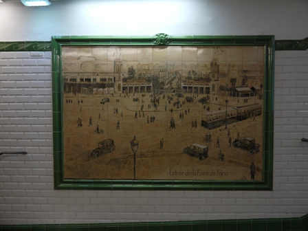 green ceramic frame